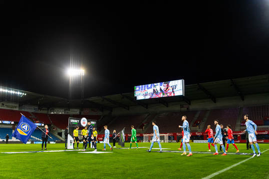 Helsingborgs och Malmö FF spelare gör entré