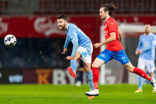 Malmö FFs Erdal Rakip och Helsingborgs Mikkel Diskerud