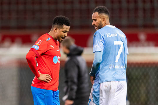 Helsingborgs Martin Olsson och Malmö FFs Isaac Kiese Thelin