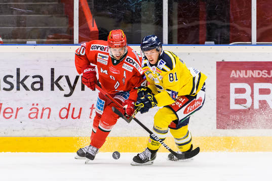 Modos Kalle Jellvert och Södertäljes Emil Aronsson