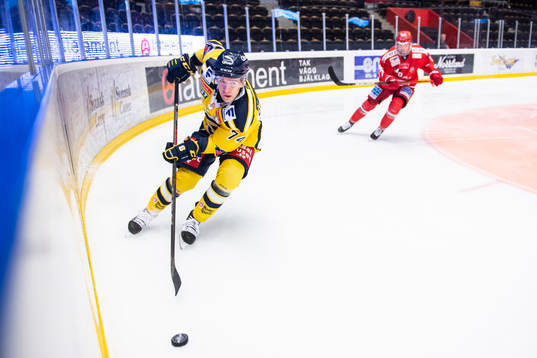 Södertäljes Rasmus Kahilainen och Modos Magnus Häggström