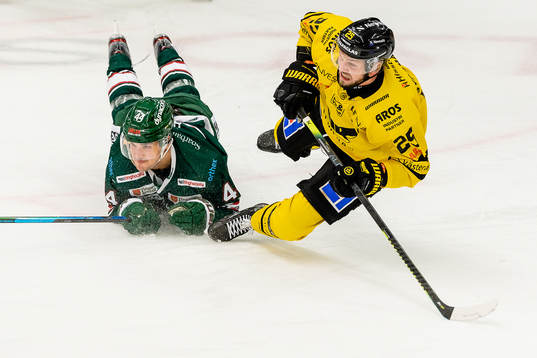 Tingsryds Jonatan Harju och Västerås Marcus Bergman