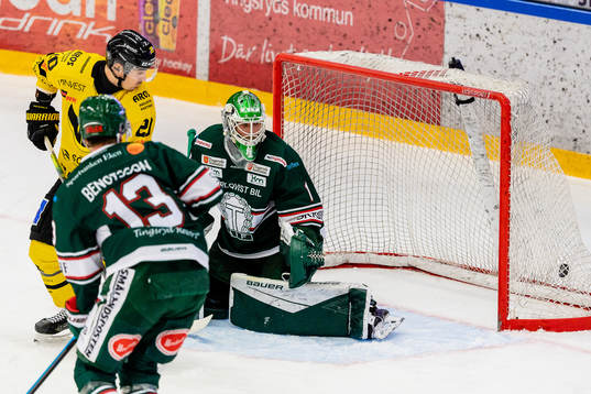 Västerås Henrik Hetta gör mål 0-2 bakom Tingsryds