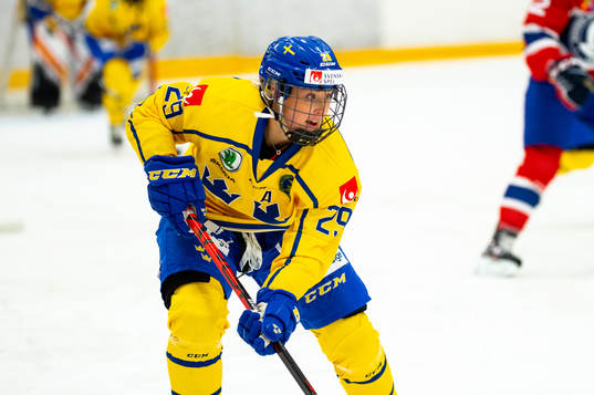 Olivia Carlsson of Sweden