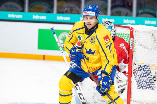 Patrik Bartosak #37, CZE, Jacob Nilsson #70, SWE