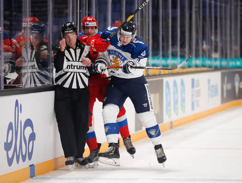 Linesman, Egor Shekhovtsov #14, RUS and Alex Lintuniemi #4,