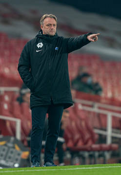 LONDON, ENGLAND - Thursday, November 5, 2020: Molde's head