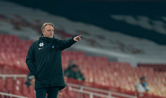 LONDON, ENGLAND - Thursday, November 5, 2020: Molde's head