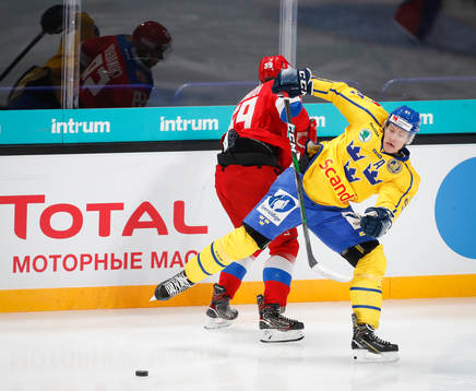 Egor Chinakhov #59, RUS and Emil Sylvegård #51, SWE