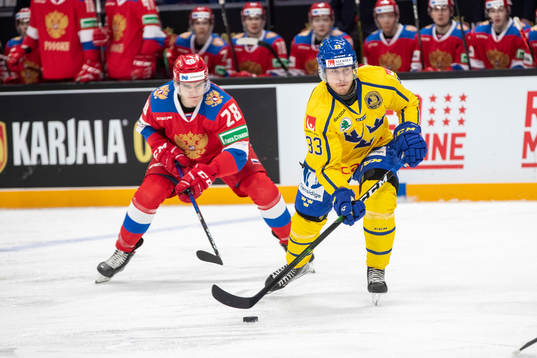 Maksim Groshev #28, RUS, Michael Lindqvist #33, SWE