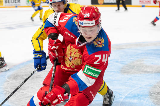Linus Ölund #36, SWE, Zakhar Bardakov #24, RUS