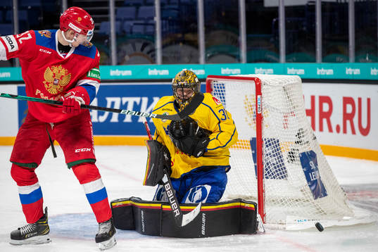 Ilya Safonov #32, RUS, Samuel Ersson #30, SWE
