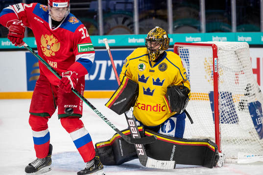 Ilya Safonov #32, RUS, Samuel Ersson #30, SWE