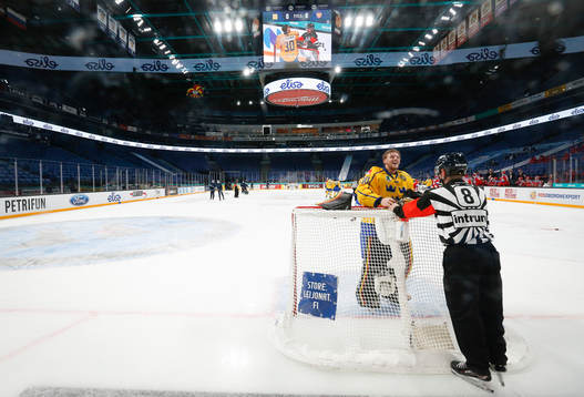 Samuel Ersson #30, SWE