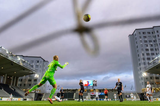 Göteborgs Filippa Angeldal gör 0-2 bakom Linköpings