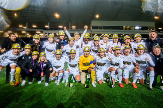 Göteborgs spelare jublar över SM-guldet