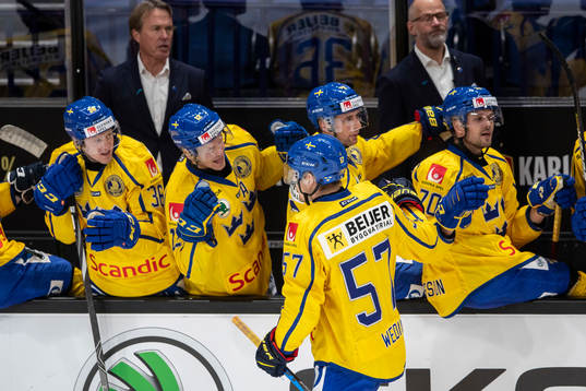 Anton Wedin #57, SWE score 1-0