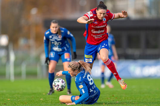 Örebros Freja Olofsson mot Vittsjös Emily Gielnik