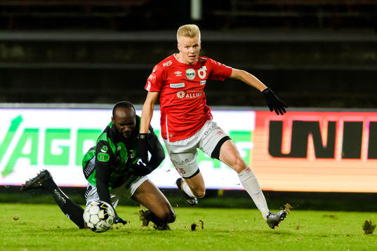GAIS Boris Lumbana och Degerfors Axel Lindahl