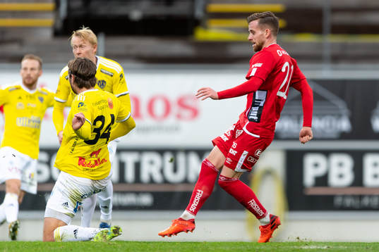 Elfsborgs Rasmus Alm gör 0-1