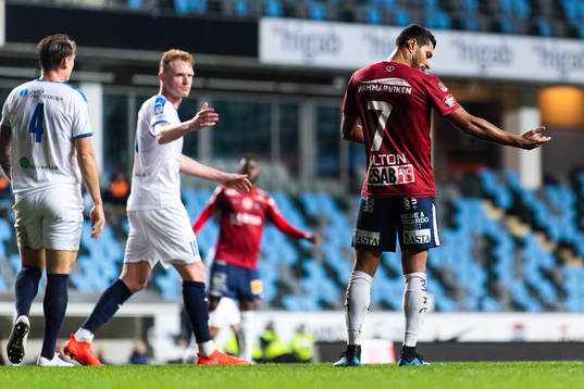 Örgrytes Ailton Jose Almeida reagerar