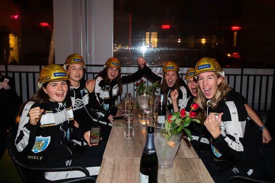 Hanna Wijk, Emily Sonnett, målvakt Lisa Hall, Pauline
