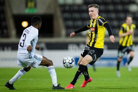 Östersunds Kalpi Wilfried Ouattara och Häckens Patrik