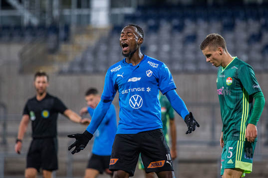 Halmstads Sadat Karim reagerar