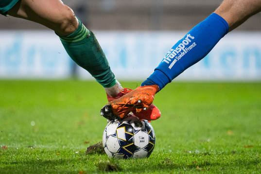 Kamp om bollen