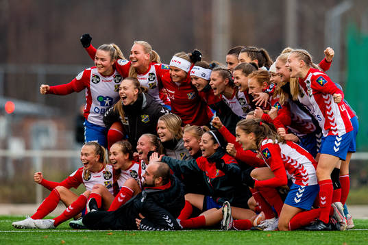 Joanna Aalstad Bækkelund, Mimmi Löfwenius Veum, Runa