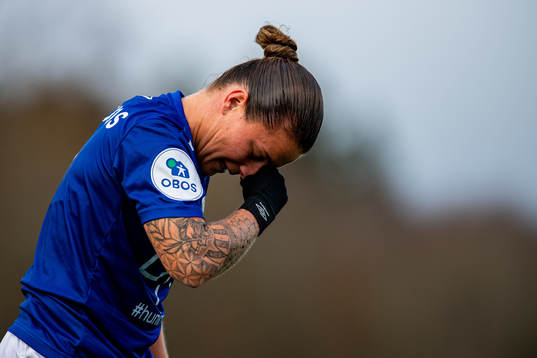 Sherida Spitse of Vålerenga looks dejected