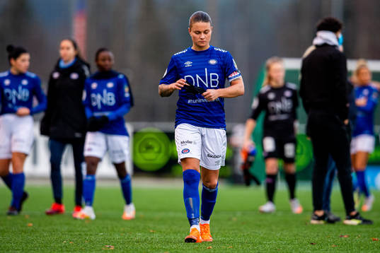 Sherida Spitse of Vålerenga looks dejected