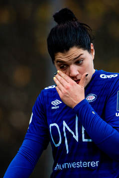 Dejana Stefanovic of Vålerenga looks dejected