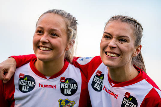 Bläddra bland fler bilder av Football, Toppserien, Lyn - Vålerenga