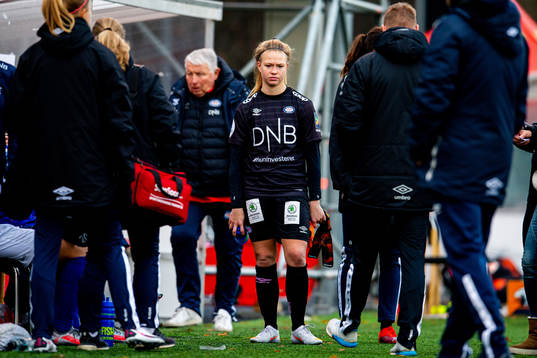 Goalkeeper Jalen Justine Tompkins of Vålerenga looks
