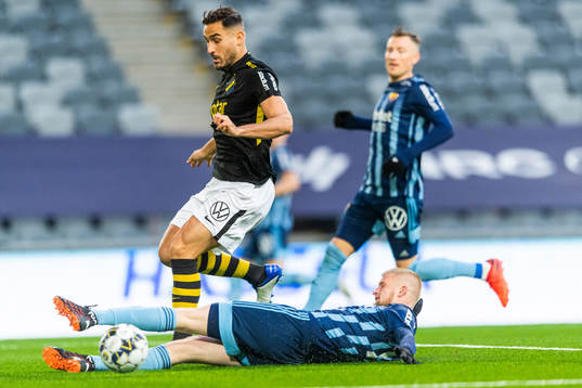 s Sotirios Papagiannopoulos och Djurgårdens Kalle Holmberg