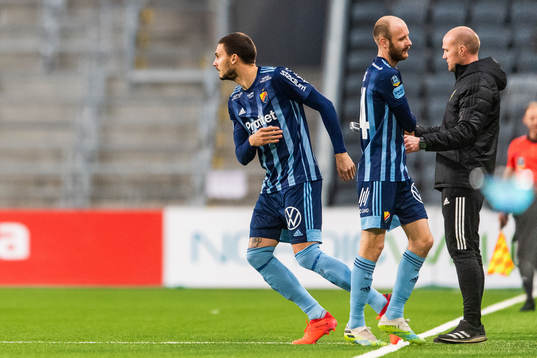 Djurgårdens Erik Berg byts in