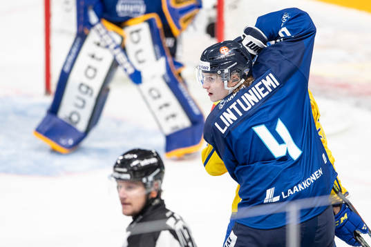 Alex Lintuniemi #4, FIN