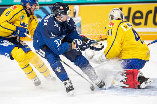 John Nyberg #8, SWE, Eetu Koivistoinen #37, FIN, Niklas