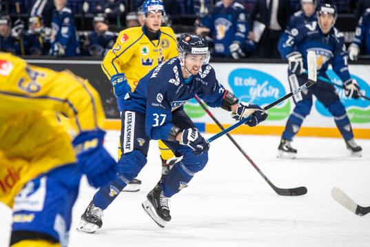 Eetu Koivistoinen #37, FIN
