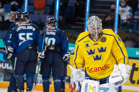 Jere Sallinen #76, FIN, Aleksi Saarela #82, FIN score 1-2,