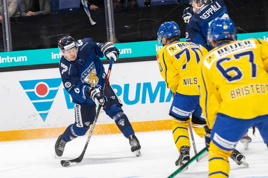 Axel Rindell #6, FIN, Jacob Nilsson #70, SWE, Leon Bristedt
