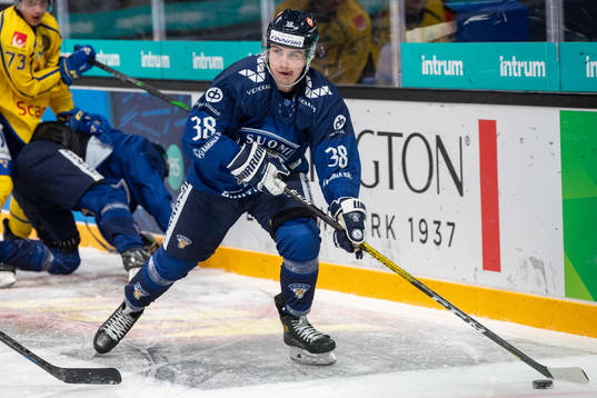 Jere Innala #38, FIN