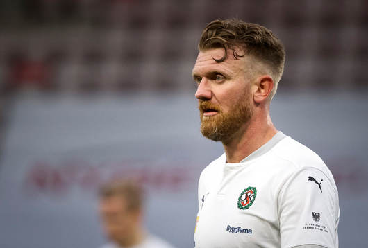 Örebros Michael Almebäck deppar