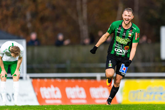 Varbergs Albert Ejupi jublar