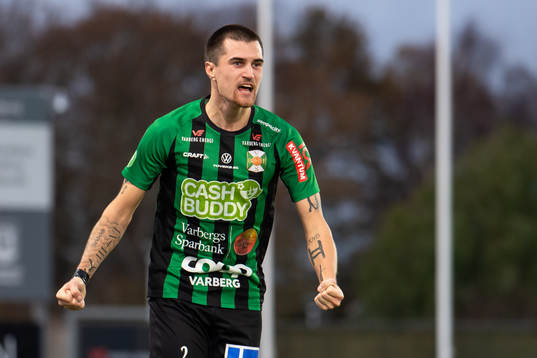 Varbergs Jon Birkfeldt jublar