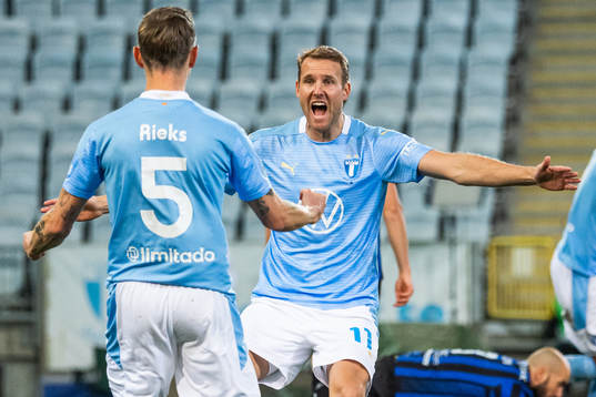 Malmö FFs  Sören Rieks och Ola Toivonen jublar