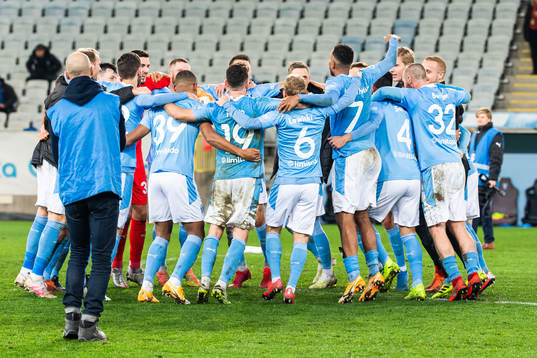 Malmö FFs spelare jublar över SM-guldet