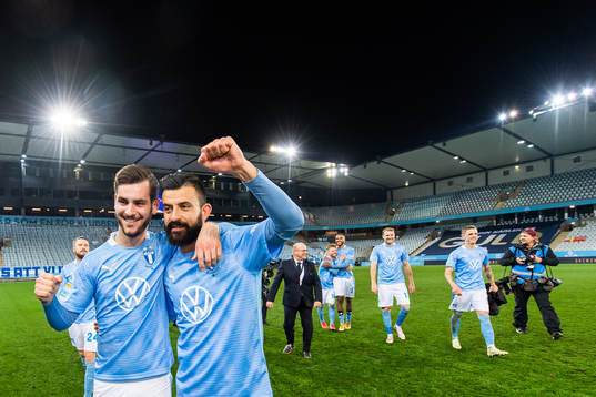 Malmö FFs Adi Nalic och Behrang Safari jublar över