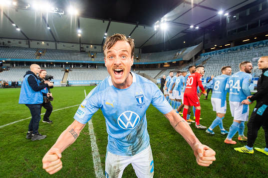 Malmö FFs Eric Larsson jublar över SM-guldet